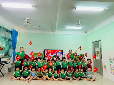 Rộn ràng chào mừng Ngày 30/4